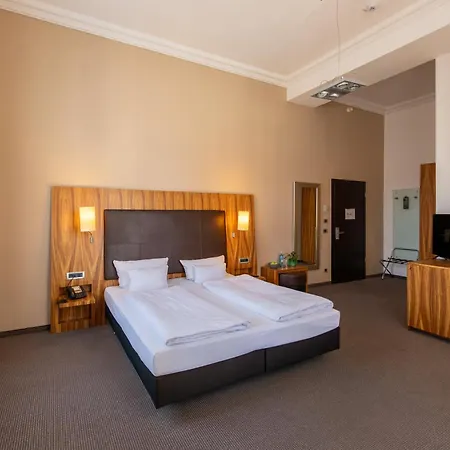 Herzogshof - Boutique-hotel Am Dom فندق 4*
