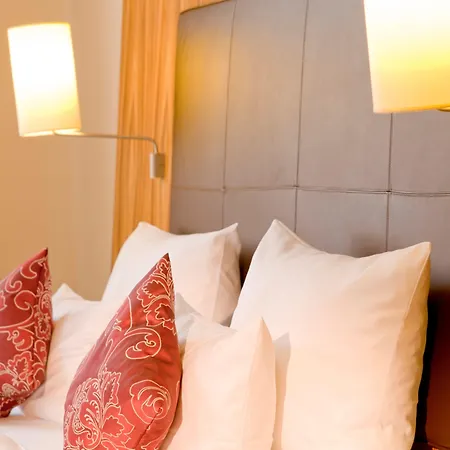 호텔 Herzogshof - Boutique-hotel Am Dom 4*